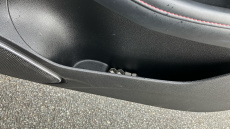 MG Hs 1.5 T-GDI Exclusive 5dr DCT Petrol Hatchback